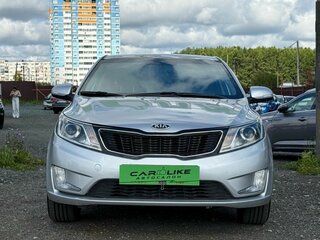 2013 Kia Rio 4-speed III, серебристый, 979000 рублей, вид 5