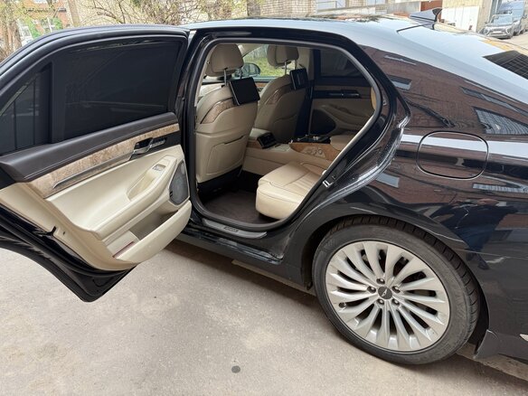 2016 Genesis G90 I, чёрный, 2200000 рублей - вид 11
