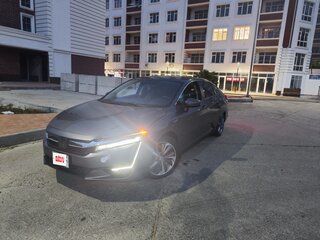2020 Honda Clarity Plug-in Hybrid II, серый, 1490000 рублей, вид 1