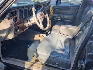 1988 Lincoln Town Car I, серебристый, 885000 рублей, вид 4