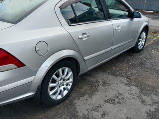 2008 Opel Astra H Рестайлинг, серебристый, 495000 рублей, вид 3