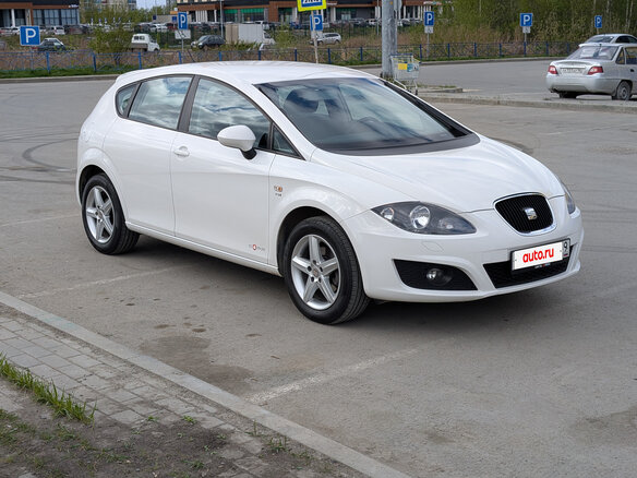 2012 SEAT Leon II Рестайлинг, белый - вид 3