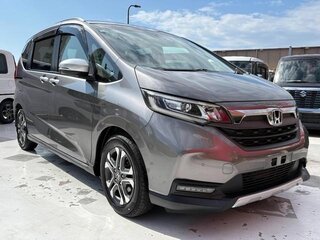 2023 Honda Freed II Рестайлинг, серебристый, 1390000 рублей, вид 1