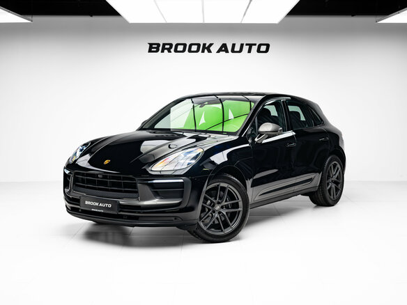 2026 Porsche Macan I Рестайлинг 2, чёрный, 12390000 рублей