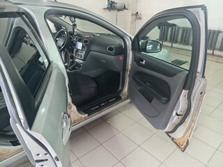 2008 Ford Focus II Рестайлинг, серебристый, 500000 рублей, вид 5