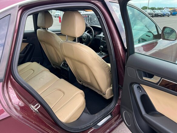 2008 Audi A4 IV (B8), красный - вид 18