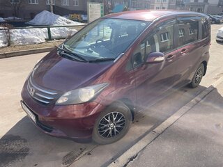 2009 Honda Freed I, красный, 999000 рублей, вид 2