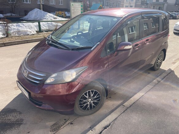 2009 Honda Freed I, красный, 999000 рублей - вид 1