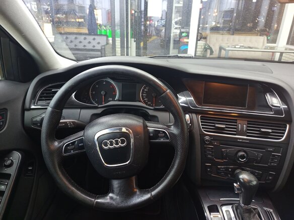 2008 Audi A4 IV (B8), серый, 1050000 рублей - вид 3