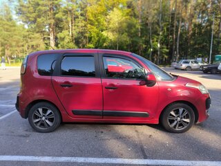 2010 Citroen C3 Picasso I, красный, 560000 рублей, вид 3