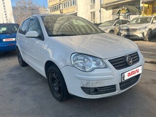 2008 Volkswagen Polo IV Рестайлинг, белый, 305000 рублей, вид 2