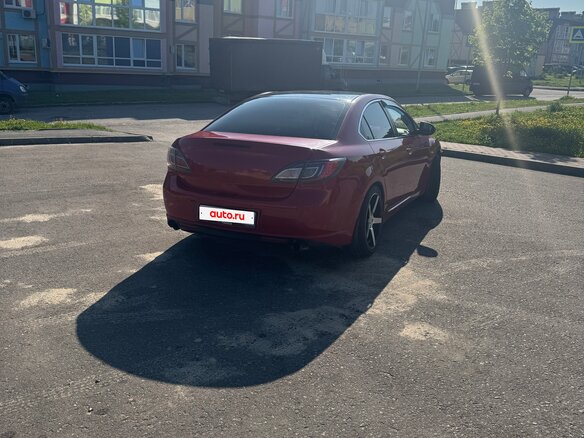 2008 Mazda 6 II (GH), красный, 700000 рублей - вид 3