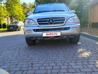 2003 Mercedes-Benz M-Класс 350 I (W163) Рестайлинг, серый, 1350000 рублей, вид 3