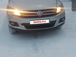2012 Volkswagen Tiguan I Рестайлинг, жёлтый, 1050000 рублей, вид 2