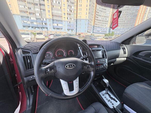 2010 Kia Ceed I Рестайлинг, красный, 555000 рублей - вид 5