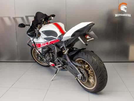 2021 Yamaha YZF-R1, красный, 1820612 рублей, вид 5