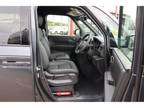 2023 Honda Stepwgn Spada VI, чёрный, 4479009 рублей - вид 7
