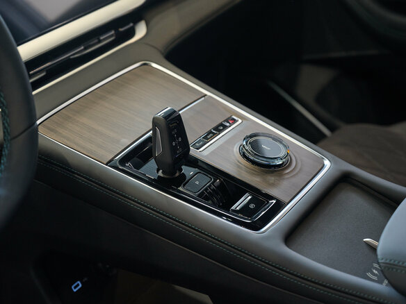 2026 Geely Monjaro I, серебристый, 4954990 рублей - вид 17