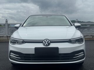 2021 Volkswagen Golf VIII, белый, 1670036 рублей, вид 2