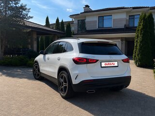 2020 Mercedes-Benz GLA 250 II (H247), белый, 2890000 рублей, вид 2