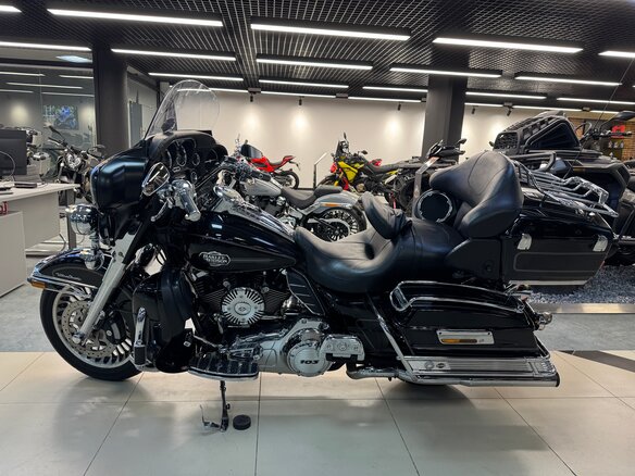 2012 Harley-Davidson Electra Glide, чёрный, 1100000 рублей - вид 1