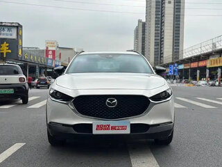 2022 Mazda CX-30 I, белый, 1690000 рублей, вид 2