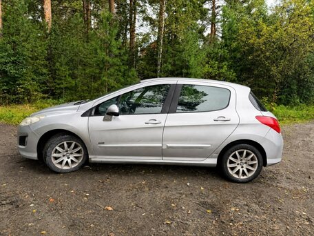 2011 Peugeot 308 I Рестайлинг, серый, 472000 рублей, вид 4
