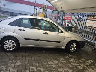 2001 Ford Focus I Рестайлинг, серебристый, 270000 рублей, вид 2