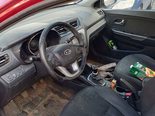 2012 Kia Rio 5-speed III, красный, 600000 рублей, вид 5