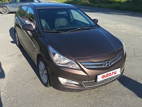 2016 Hyundai Solaris I Рестайлинг, коричневый, 1070000 рублей, вид 2