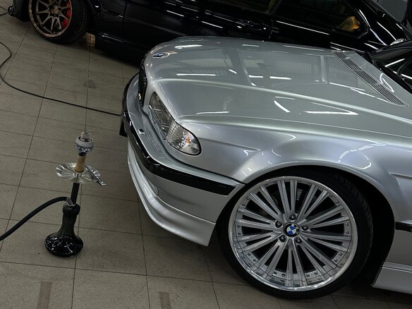 1999 BMW 7 серии 735i III (E38) Рестайлинг, серебристый, 1400000 рублей - вид 29