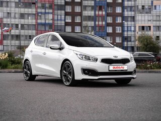 2016 Kia Ceed II Рестайлинг, белый, 1800000 рублей, вид 3