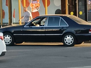 1994 Mercedes-Benz S-Класс 350 III (W140) Рестайлинг, синий, 650000 рублей, вид 3