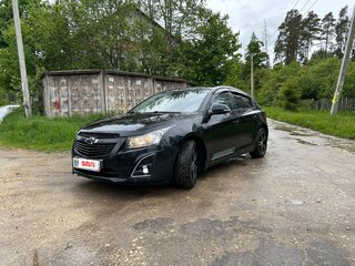 2013 Chevrolet Cruze I Рестайлинг, чёрный, 700000 рублей, вид 1