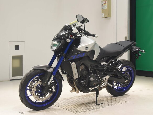 2016 Yamaha MT-09 (FZ-09), серый, 690000 рублей - вид 3