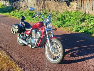 Suzuki Intruder VS 750