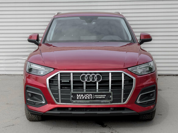2021 Audi Q5 45 TFSI II (FY) Рестайлинг, красный, 4199000 рублей - вид 2