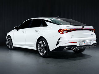 2021 Kia K5 III, белый, 2799000 рублей, вид 5