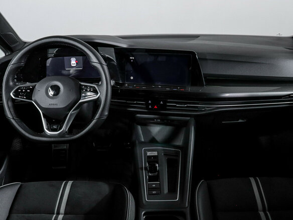 2021 Volkswagen Golf VIII, чёрный - вид 11