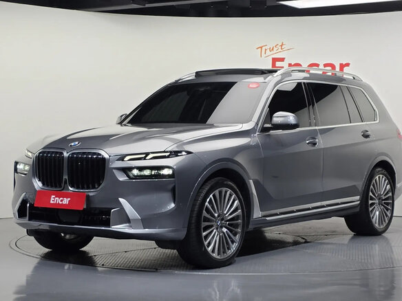 2023 BMW X7 40d I (G07) Рестайлинг, серебристый, 11630000 рублей