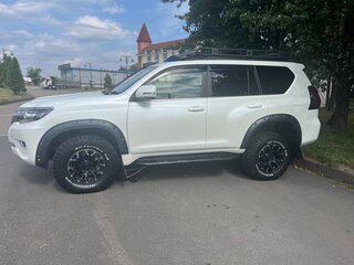 2021 Toyota Land Cruiser Prado 150 Series Рестайлинг 3, белый, 7100000 рублей, вид 2