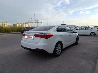 2013 Kia Cerato III, белый, 1380000 рублей, вид 4