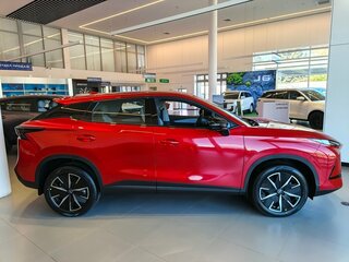 2026 Omoda C5 II, красный, 2399000 рублей, вид 2