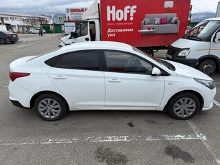 2021 Hyundai Solaris II Рестайлинг, белый, 1570000 рублей, вид 4