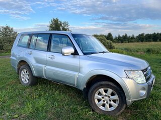 2010 Mitsubishi Pajero IV, серебристый, 1550000 рублей, вид 3