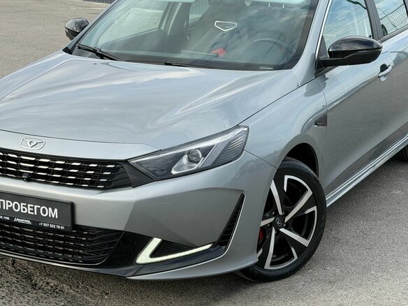2023 Kaiyi E5, серый - вид 1
