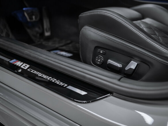 2022 BMW M8 Gran Coupe Competition I (F91/F92/F93) Рестайлинг, серый, 14950000 рублей - вид 25