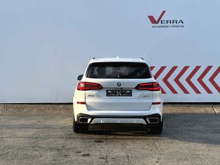 2019 BMW X5 40i IV (G05/G18), белый, 5350000 рублей, вид 4