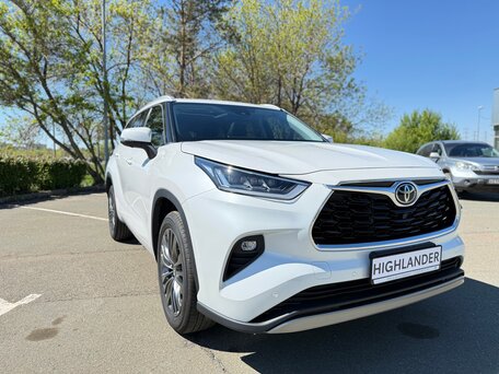Toyota Highlander IV (XU70)