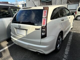 2014 Honda Stream II Рестайлинг, белый, 1017000 рублей, вид 4